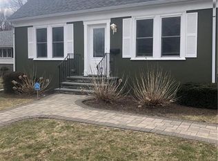 136 Church St, Lincoln, RI 02838