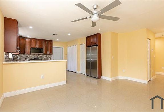 5th image of 4142 NW 23rd Ct #4142