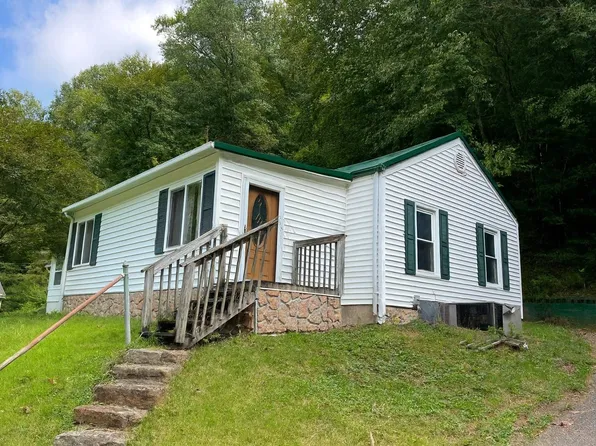 840 S Park Rd SE, Charleston, WV 25304