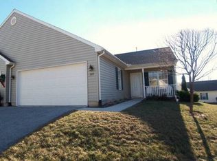 349 Winners Circle Dr, Red Lion, PA 17356