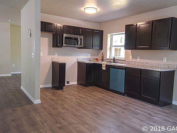 5th image of 1602 NE 30th Ave