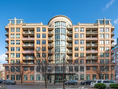 3625 10th St Unit 907, Arlington, VA, 22201
