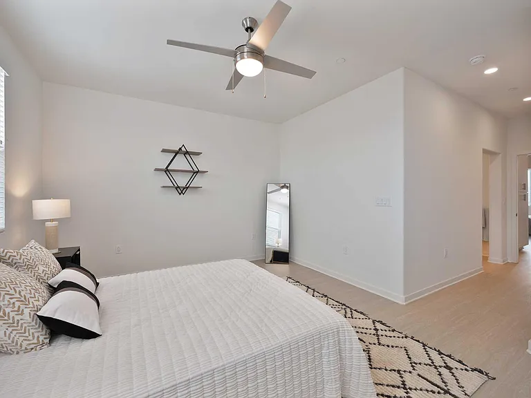 River Gate Townhomes — Photo 43