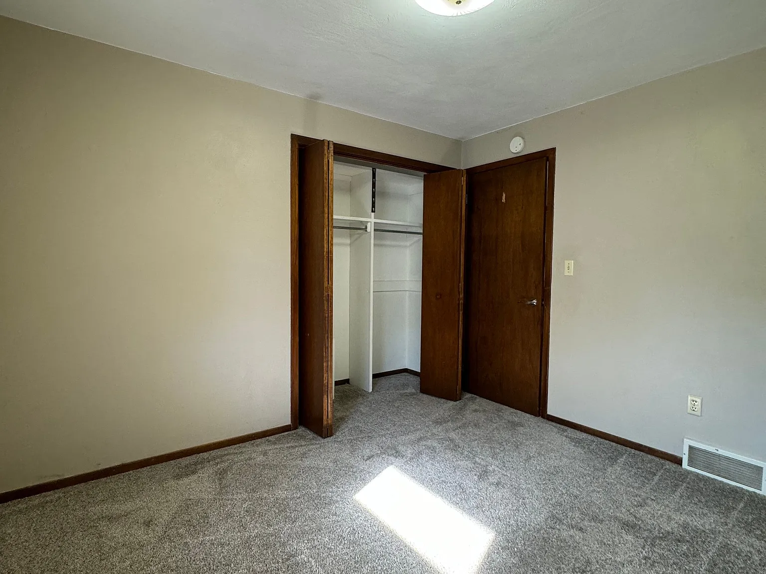 3 bed, 2.0 bath, $1,550 — Photo 3