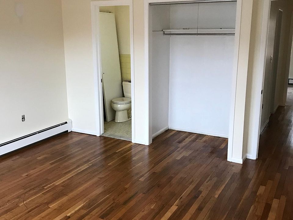 2nd image of 387 Odell Ave #2