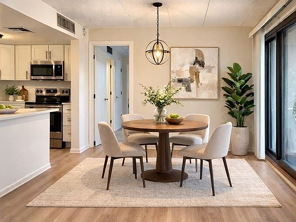 5th image of 85 Brainerd Rd APT 302