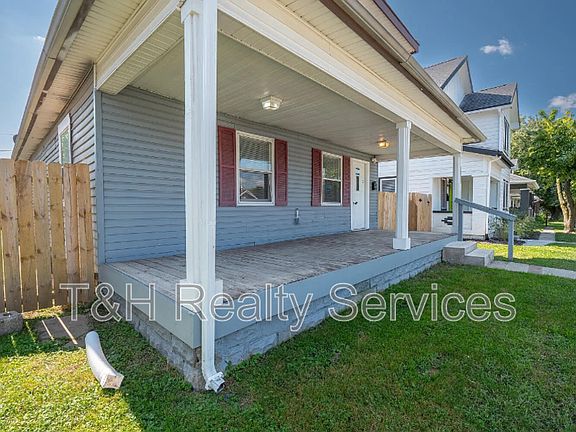3rd image of 1327 E Minnesota St