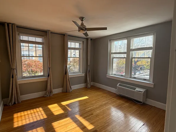 2410 20th St NW APT 201, Washington, DC 20009