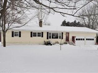1327 102nd Ave, Plainwell, MI 49080