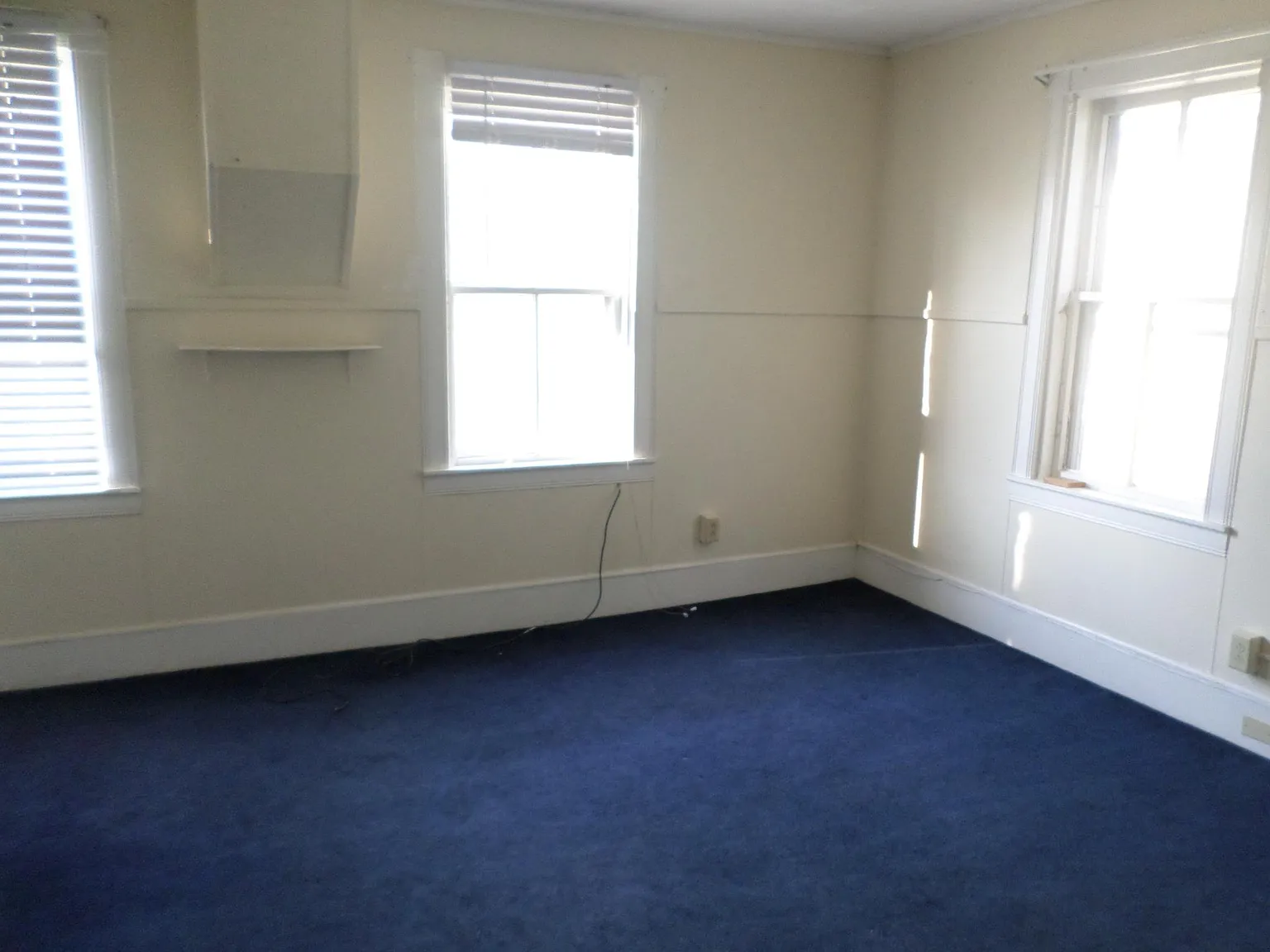 1 bed, 900 sqft, $1,600 — Photo 3