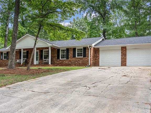 3rd image of 5930 Alani Ct