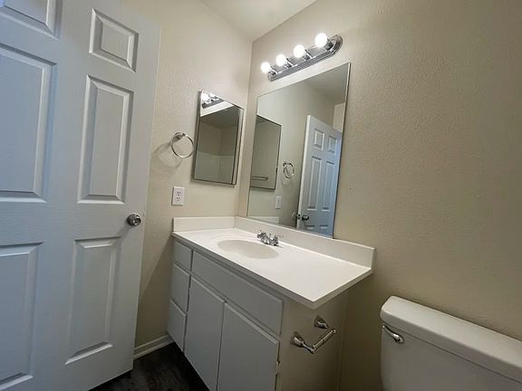 5th image of 16383 Orange Blossom Way