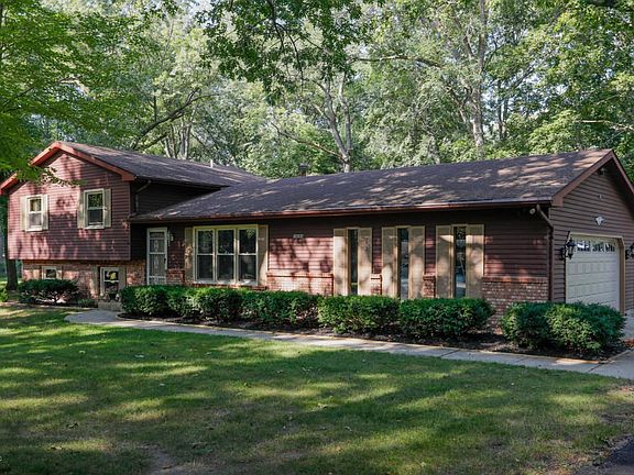 58084 Oakwood Dr-103