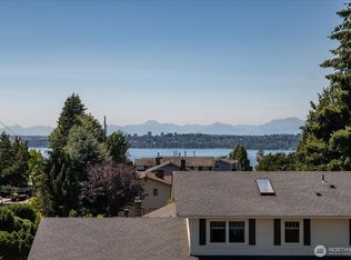 10602 NE 60th Street, Kirkland, WA 98033