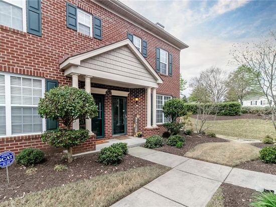 1129 Farrcroft Way, Virginia Beach, VA 23455