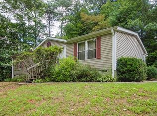30 Sleepy Forest Dr, Leicester, NC 28748