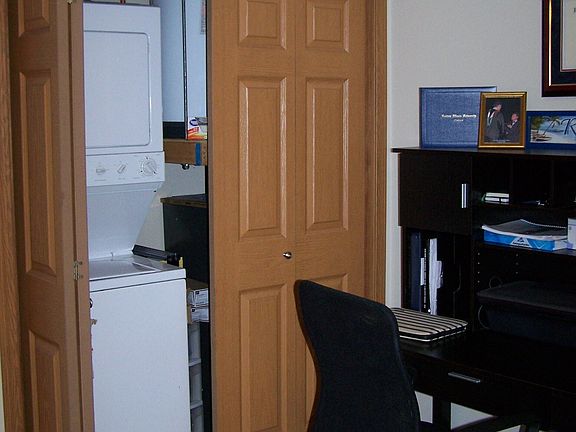 5th image of 1301 Garfield Ave APT 2
