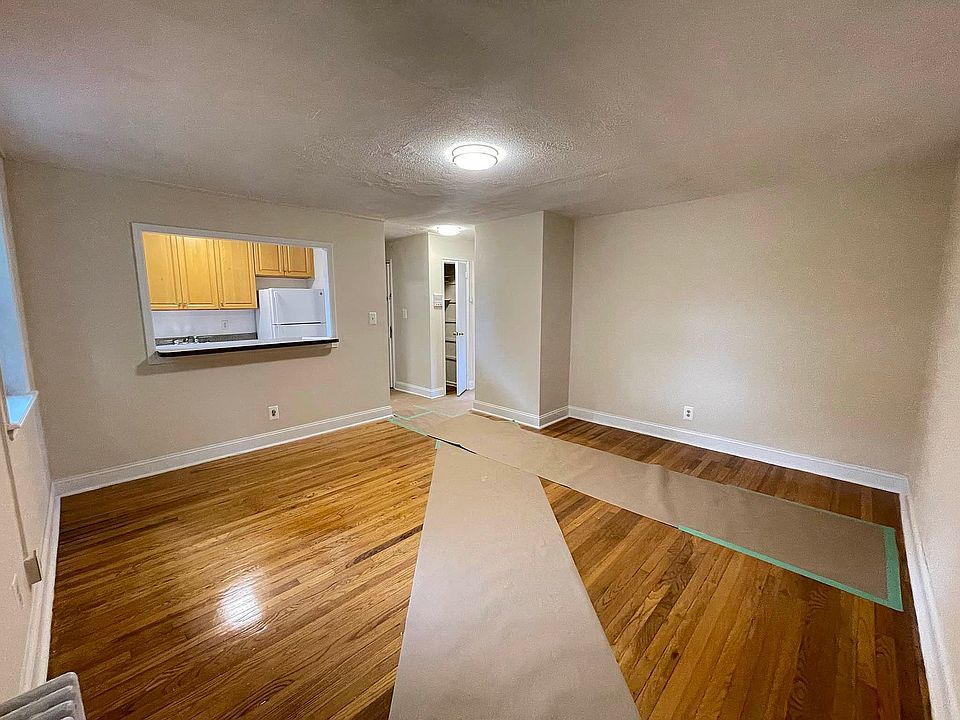 1st image of 20-12 20th St #2G
