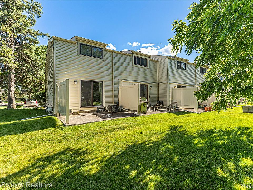 1669 Wimbledon Dr, photo 5