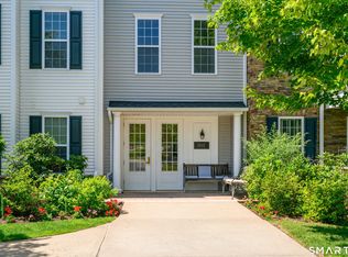 1 Rivington Way Unit 201, Danbury, CT 06810