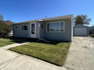 510 Missouri St, Chinook, MT 59523
