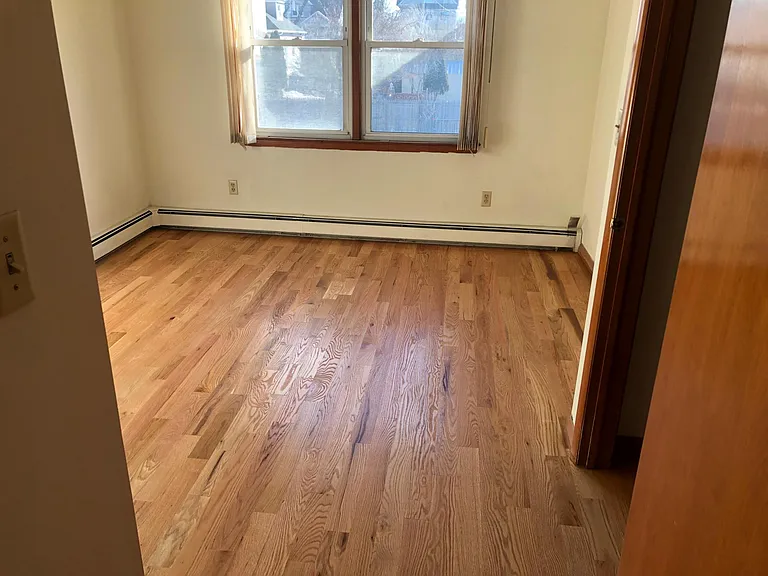 2048 E Main St — Photo 9