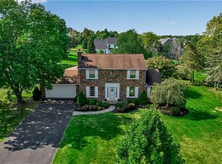 54 Quaker Lake Ter, Orchard Park, NY 14127