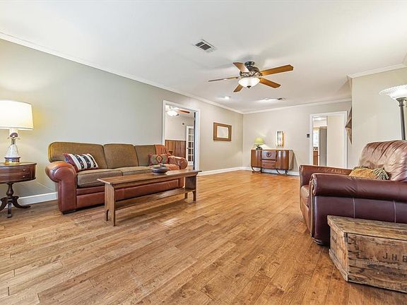 3rd image of 1714 Parana Dr