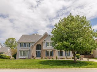 60526 Woodstock Dr, South Bend, IN 46614