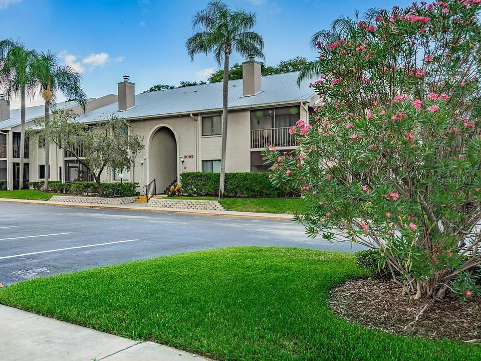 1st image of 2085 Hunters Glen Dr #213