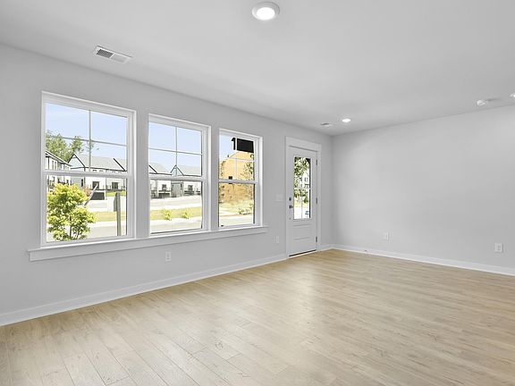 4th image of 596 Scholar Way