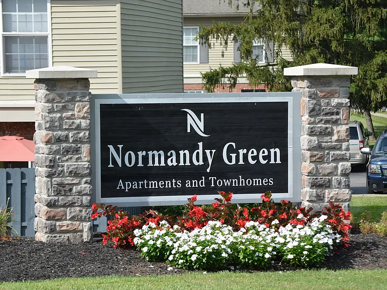 Normandy Green — Photo 1