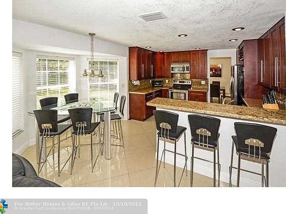 4th image of 1300 NW 129th Ave