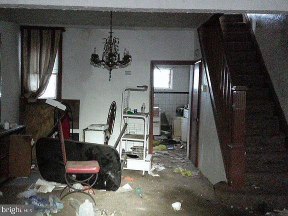 5th image of 2344 Pierce St