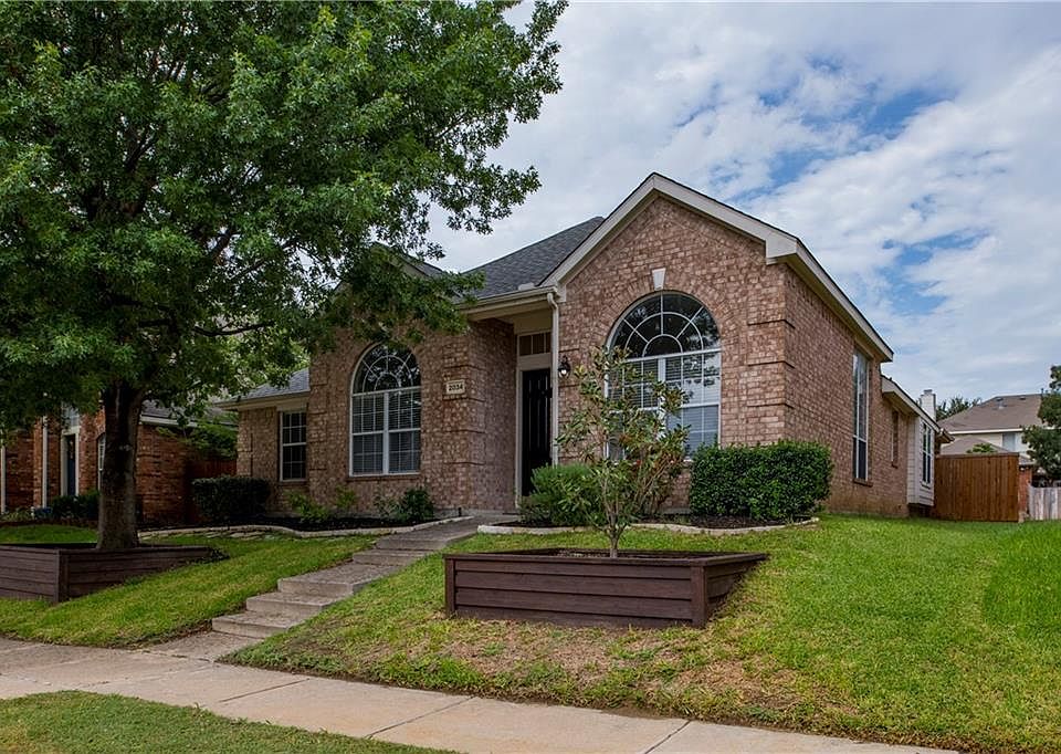 1st image of 2034 Fox Glen Dr