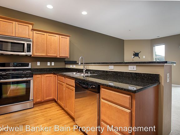 3rd image of 4118 148th St SW APT D4
