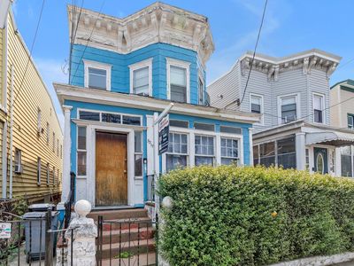 33-17 98th Street, Corona, NY, 11368