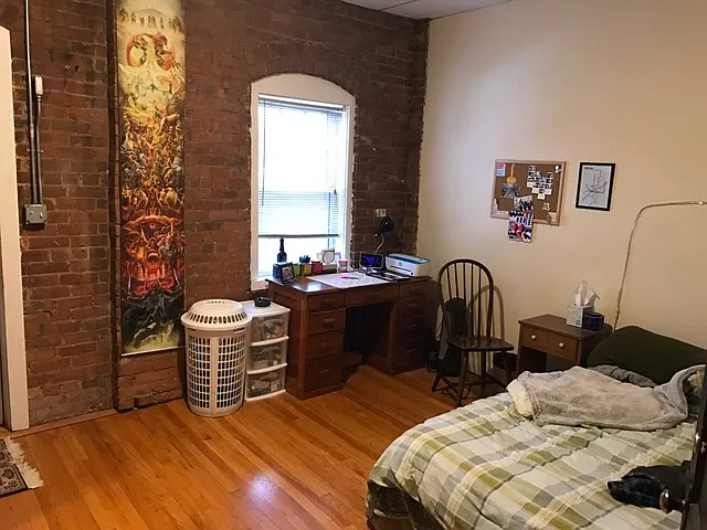 79 Hawley St #D — Photo 6