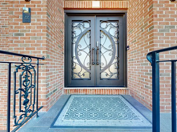 55 Nicole Loop image 3 of 24