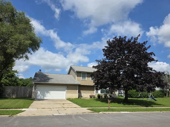 430 Gillings Dr, Gurnee, IL 60031