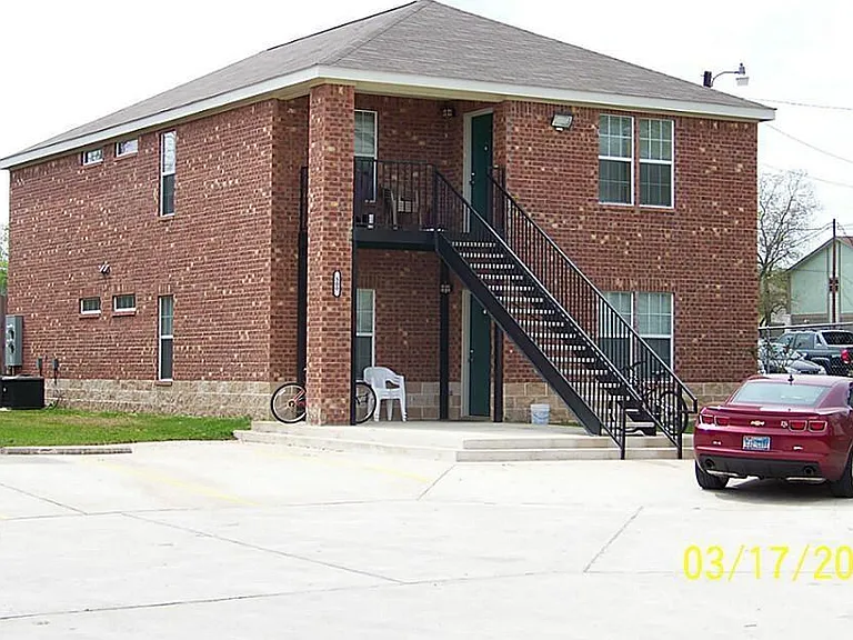 4504 College Main St #114 — Photo 12