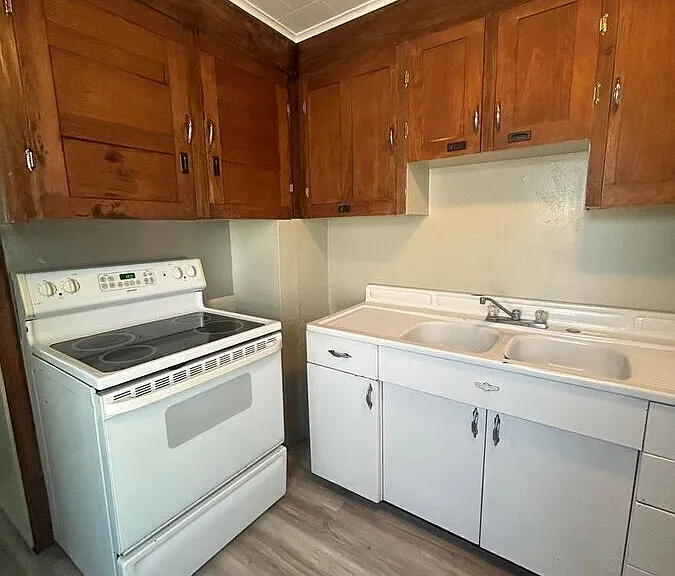 14-18 Penn Ave #A — Photo 11