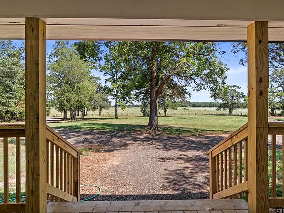3rd image of 505 County Road 4310