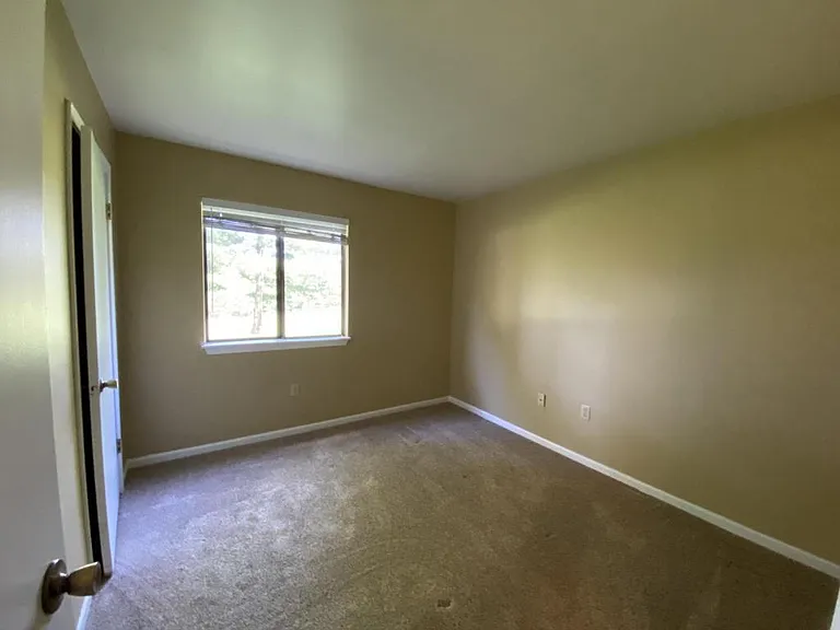 950 Life Dr #3 — Photo 7