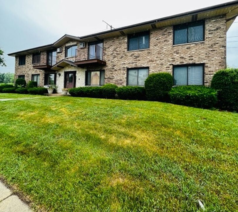 1st image of 6407 N 67th St #11314447