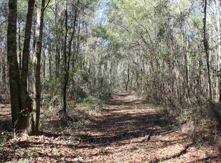 832 NE Nixon Way, Madison, FL 32340