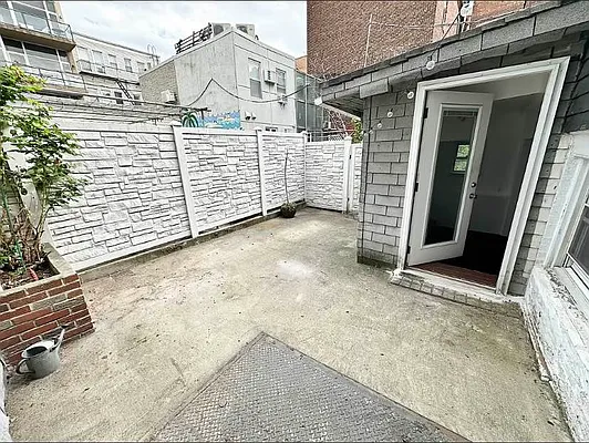 Rented by Ulas Real Estates Inc | media 37