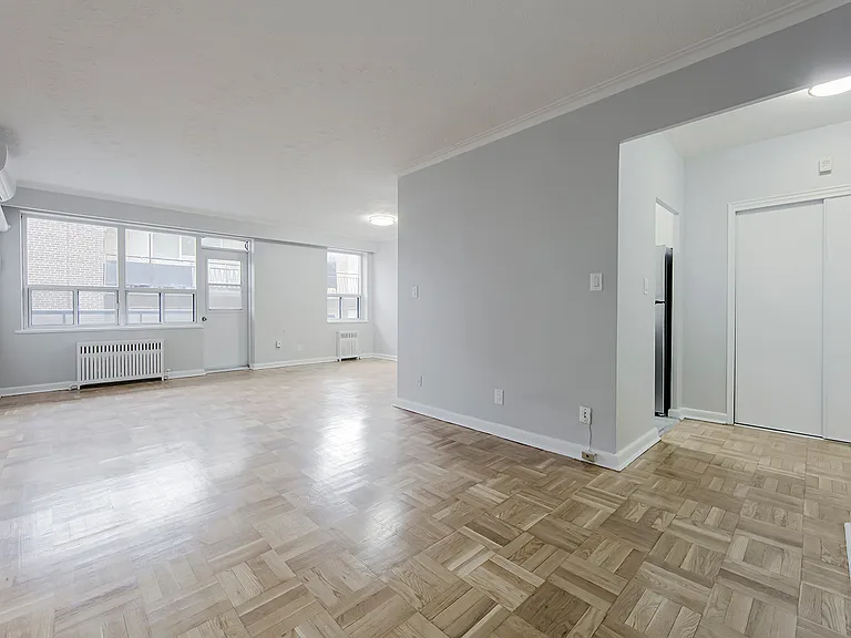 130 Jameson Ave — Photo 49