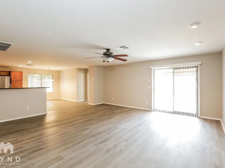 42365 W Bunker Dr — Photo 6
