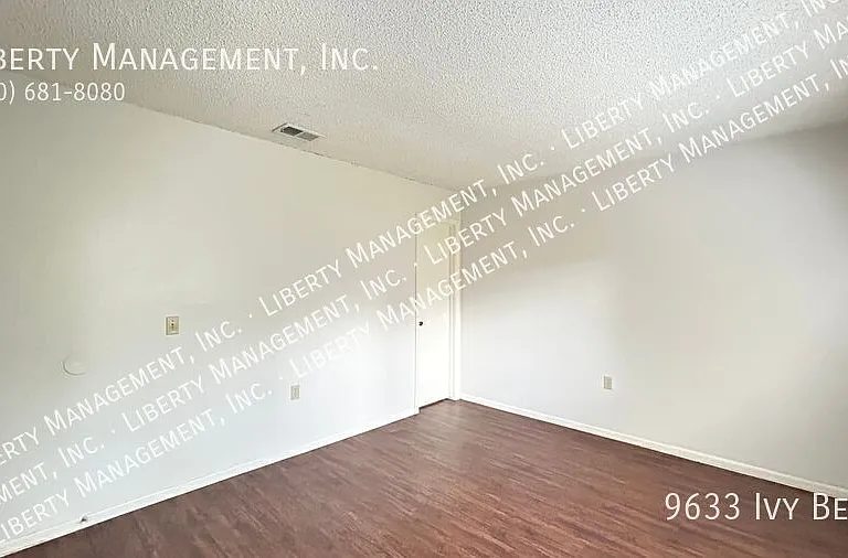 9633 Ivy Bnd — Photo 21